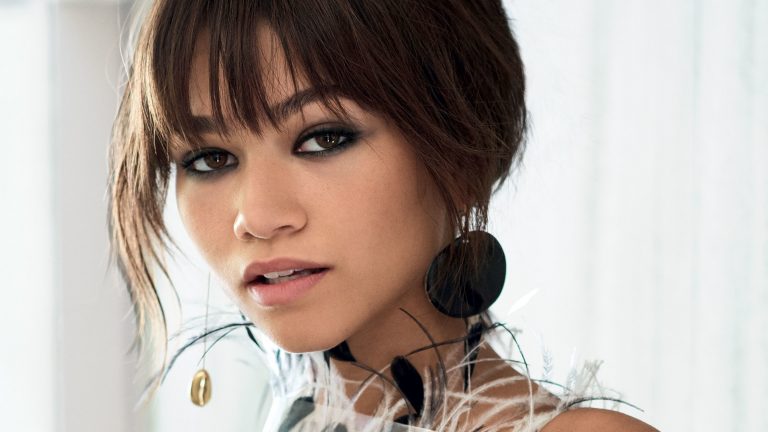 09-zendaya-coleman-vogue-july-2017
