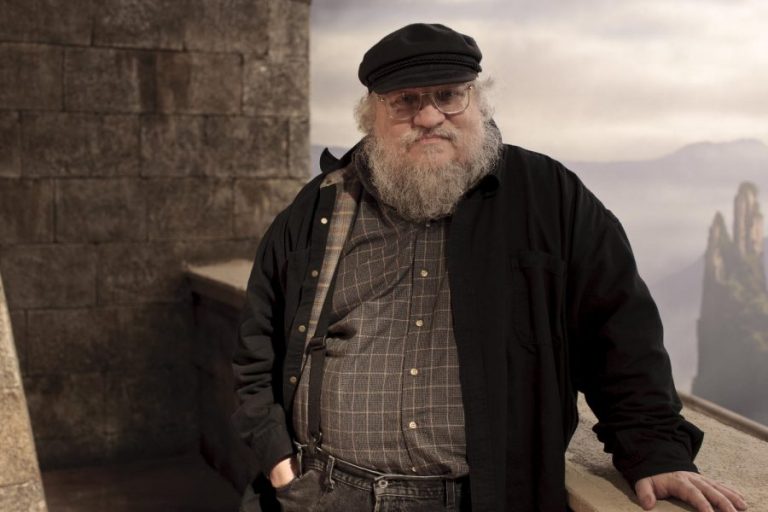 George-RR-Martin-900x600