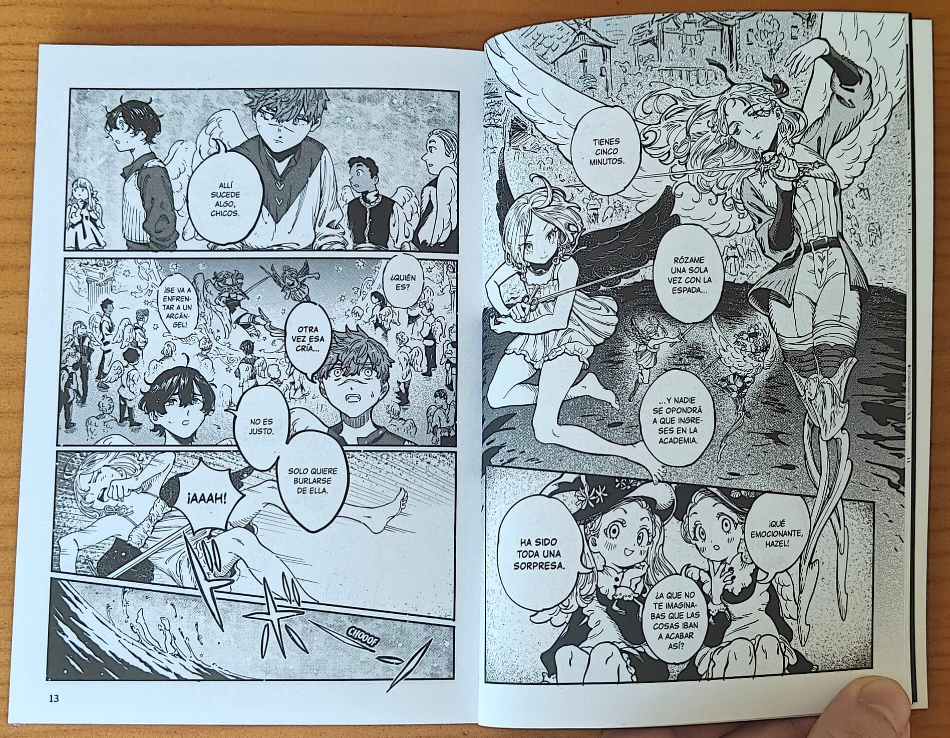 Reseña del manga Reino de Quartz n.º 2 | Blue se bate en duelo con Steele, una arcangel, para intentar ganarse un lugar en la Academia Militar de Helios.