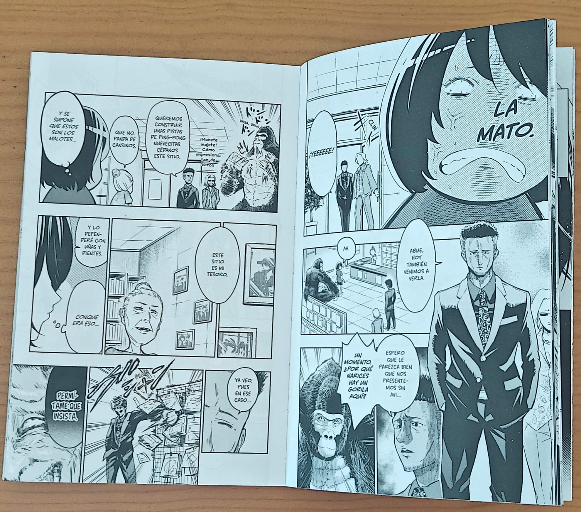 Reseña de Ping Kong n.º 1 | Referencias a la cultura televisiva española, antagonistas que parodian los típicos nudos argumentales de cientos de mangas, parodias...