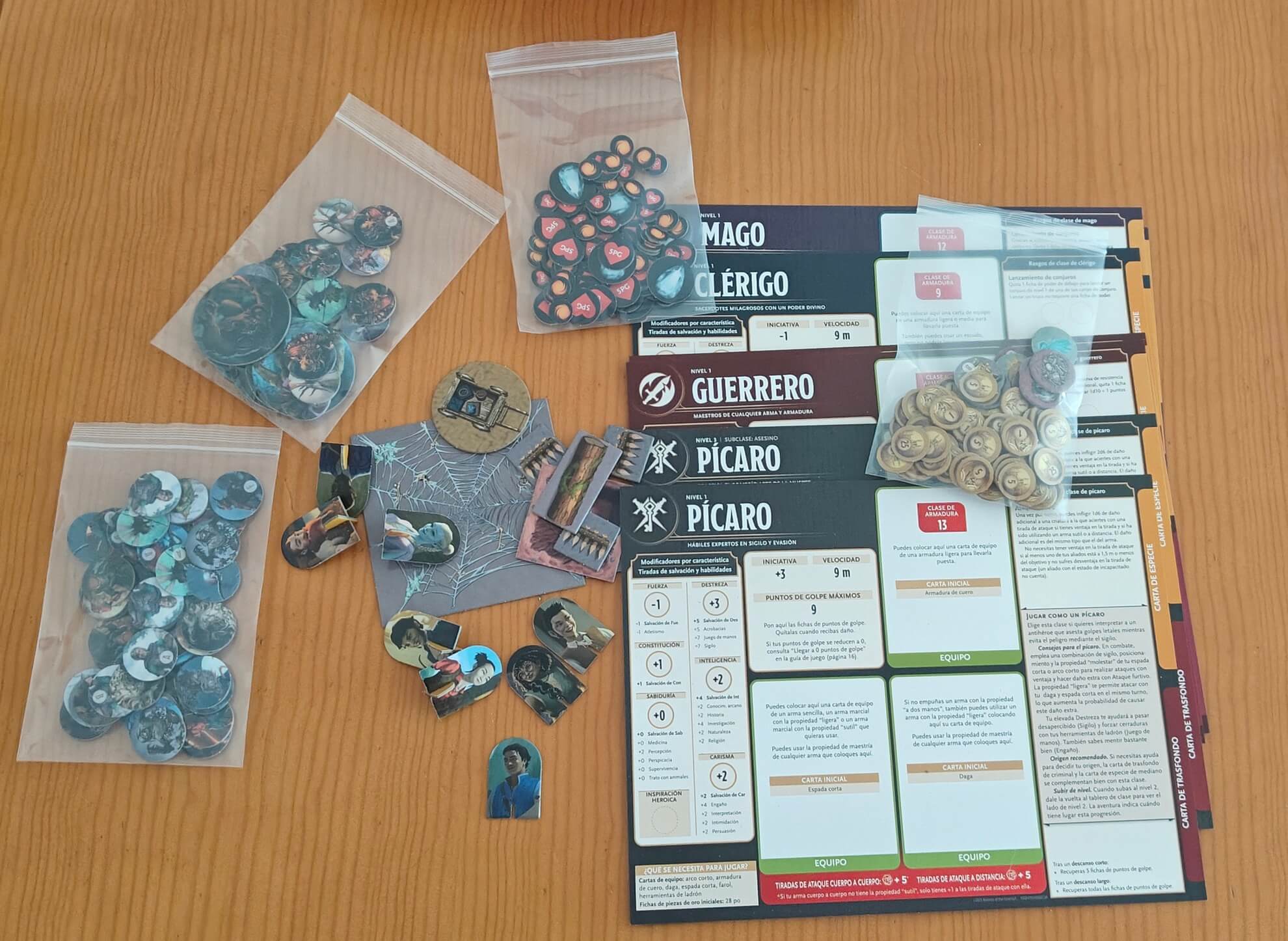 Dungeons and Dragons - Caja de Inicio: Héroes de las Tierras Fronterizas | Personajes y tokens